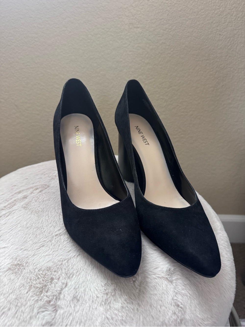 Nine West Black Suede Pointed Toe Pumps